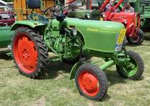 =Fendt Dieselross F 12 HL, Bj. 1957, 12 PS, steht auf dem Ausstellungsgelände in Gudensberg im Juni 2019