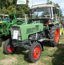 =Fendt Farmer 1 D, Bj. 1973, 34 PS, steht auf dem Ausstellungsgelände in Gudensberg im Juni 2019