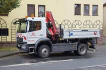 =MB Atego des Bauunternehmens GEHRING steht in Hünfeld, 10-2019