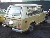 Heckansicht eines Willys Jeep Jeepster Commando HD. Oldtimertreffen an Mo´s Bikertreff in Krefeld am 26.01.2020.