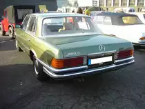 Heckansicht eines Mercedes Benz W116 280S. Oldtimertreffen an Mo´s Bikertreff in Krefeld am 26.01.2020.