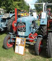 =Eicher, steht auf dem Ausstellungsgelände in Gudensberg im Juni 2019