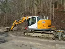 Liebherr 926 compact Kettenbagger im Dezember 2019 in Bad Grund.