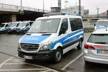 Bundespolizei Mercedes Benz Sprinter am 01.02.20 in Mainz Hbf 
