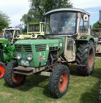 =Deutz 5506 steht bei der Oldtimerausstellung in Gudensberg im Juni 2019