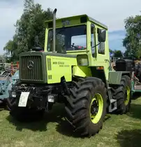 =MB Trac 900 turbo steht bei der Oldtimerausstellung in Gudensberg im Juni 2019