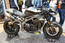 Triumph Speed Triple RS. Flüssigkeitsgekühlter 12V-Dreizylinder-DOHC-Reihenmotor mit 1050ccm. 150PS (110kW) bei 10500U/min. Foto: BMT (Berliner Motorrad Tage) Febr. 2020