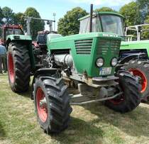 =Deutz 9006 steht bei der Oldtimerausstellung in Gudensberg im Juni 2019