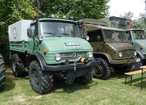 =Unimogs stehen bei der Oldtimerausstellung in Gudensberg im Juni 2019