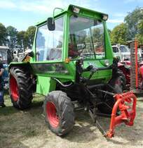 =Deutz Intrac steht bei der Oldtimerausstellung in Gudensberg im Juni 2019