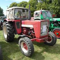 =IHC 624 S, Bj. 1971, steht bei der Oldtimerausstellung in Gudensberg im Juni 2019