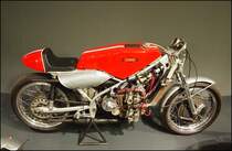 Rennmotorrad Jawa 350 Typ 673 -1967, Vierzylinder-Zweitakt, 267 km/st(František Šťastný, Bill Ivy), Sonderausstellung Jawa in Nationales Technisches Museum Prag am 8.1.2020