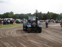 Die Lanz Eil Bulldog drehte am Sonntag im AGRA Messepark schon wieder ihre Runden