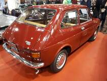 Heckansicht eines Fiat 127 der ersten Serie. Bremen Classic Motorshow im Februar 2016.