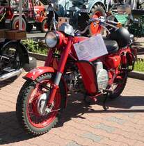 =Moto Guzzi, Bj. 1969, 26 PS, steht bei der Oldtimerveranstaltung der  Alten Zylinder  in Hilders, Juni 2019