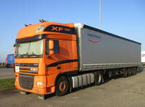 Der Fahrer von diesem DAF Sattelzug schlief,am 08.Februar 2020,auf dem Rastplatz Demminer Land immer noch.