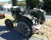 =11er Deutz, Bj. 1940, 11 PS, mit Klappgreifer, gesehen bei der Oldtimerveranstaltung der  Alten Zylinder  in Hilders, Juni 2019