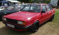 =Audi 80 steht beim Oldtimertreffen in Ostheim, 07-2019