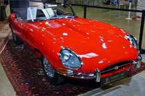 Jaguar Typ E S1 Cabrio, Bj 1964, 6 Zyl, 3800 ccm, 265 CV, gesehen beim Autojumble in Luxemburg. 03.2020