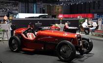 Die Firma Devinci produziert Autos im 1930ern Rennwagen-look, mit Elektroantrieb, hier ist die Devinci Adele zu sehen. Autosalon Genf, 2019.