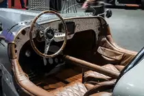 Die Firma Devinci produziert Autos im 1930ern Rennwagen-look, mit Elektroantrieb, hier ist die Interieur von Devinci Adele zu sehen. Autosalon Genf, 2019.