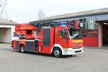Feuerwehr Altenstadt (Hessen) Mercedes Benz Atego Metz DLK23/12 am 14.03.20 bei einen Fototermin 