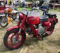 =Moto Guzzi steht auf dem Austellungsgelände beim Oldtimertreffen in Ostheim, 07-2019