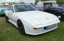 =Porsche 944 steht auf dem Austellungsgelände beim Oldtimertreffen in Ostheim, 07-2019