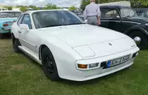 =Porsche 944 steht auf dem Austellungsgelände beim Oldtimertreffen in Ostheim, 07-2019