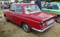 =BMW 700 steht auf dem Austellungsgelände beim Oldtimertreffen in Ostheim, 07-2019