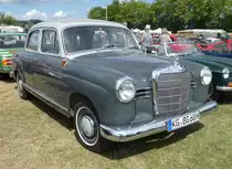 =MB Ponton steht auf dem Austellungsgelände beim Oldtimertreffen in Ostheim, 07-2019