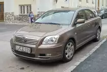 Toyota Avensis Mk1, gesehen in September 2019 (Pécs - HU).