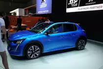 Der neue Peugeot 208 hat auch den Tietel  Car Of The Year  für 2020 gewonnen. Foto: Autosalon Genf, 2019.