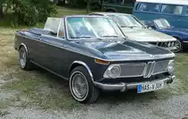 =BMW 1600 Cabrio steht auf dem Austellungsgelände beim Oldtimertreffen in Ostheim, 07-2019