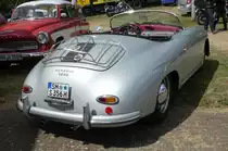 =Porsche 356 steht auf dem Austellungsgelände beim Oldtimertreffen in Ostheim, 07-2019