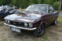 =Opel Manta A steht auf dem Austellungsgelände beim Oldtimertreffen in Ostheim, 07-2019