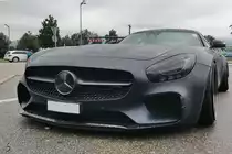 Ein Mercedes-Benz AMG GT, so gesehen Anfang September 2019 auf einem Rastplatz bei Bergen (Oberbayern).