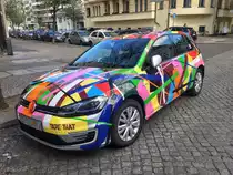 Volkswagen e-Golf des Carsharing Anbieters WeShare in einem frischen Design. Foto: 14.04.2020