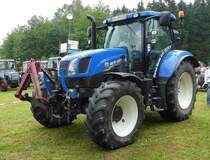 =New Holland T6.175 steht beim Köhlerfest in Bad Orb im Juni 2019
