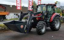 =Case 75 C steht im Oktober 2019 in Schlitz