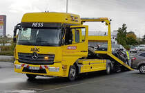 =MB Atego der Firma HESS unterwegs im Auftrag des ADAC bei der Bergung eines ausgefallenen Fahrzeugs, 10-2019