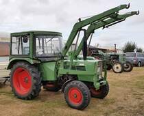 =Fendt Farmer 200 S steht beim Schlüter-Treffen am Kirchheimer See, 09-2019