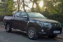 2019-er Toyota Hilux in Pécs, Ungarn (Oktober, 2019).