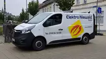 =Opel Vivaro von Elektro-NIEWALD steht im September 2019 in Detmold