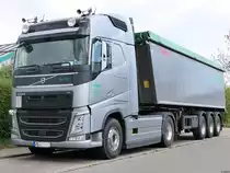 Volvo FH460 Kipper im Gewerbegebiet Sassnitz am 03.05.2020