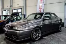 Getunter Alfa-Romeo 155, fotografiert in März, 2019 auf der Automobil und Tuning Show.