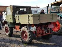 =Unimog steht bei der Bulldog-Messe in Alsfeld, 10-2019