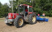 =Schlüter 1500 TVL steht bereit zur Feldvorführung beim Schlüter-Treffen am Kirchheimer See, 09-2019