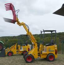 =Knikmops KM 100-Rad/Hoflader, ausgestellt beim Schlüter-Treffen am Kirchheimer See, 09-2019