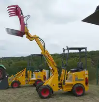 =Knikmops KM 100-Rad/Hoflader, ausgestellt beim Schlüter-Treffen am Kirchheimer See, 09-2019